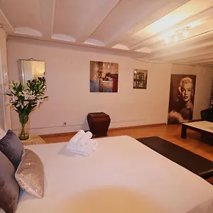 Efate Hostal