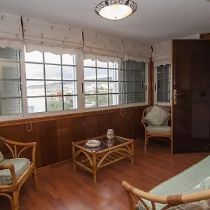 https://casa-mercedes-ii.in-canary-islands.com
