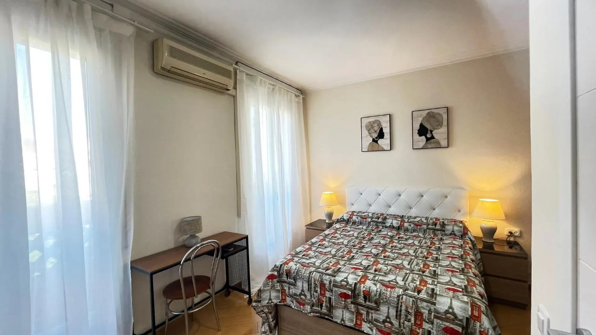 Rooms Nueva Valencia Barcelona