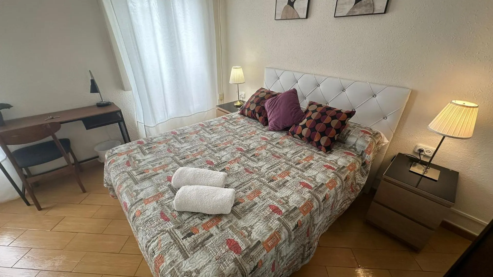 Rooms Nueva Valencia Bed & Breakfast Barcelona